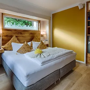 Blumenbach 2*, Berlin Germany
